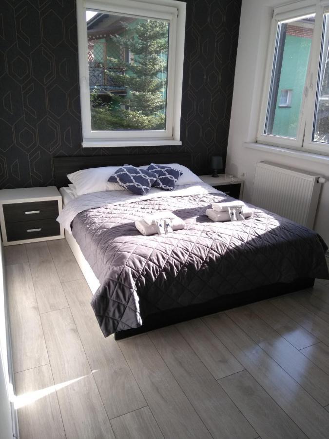 Park Apartament เชชูฟ ภายนอก รูปภาพ