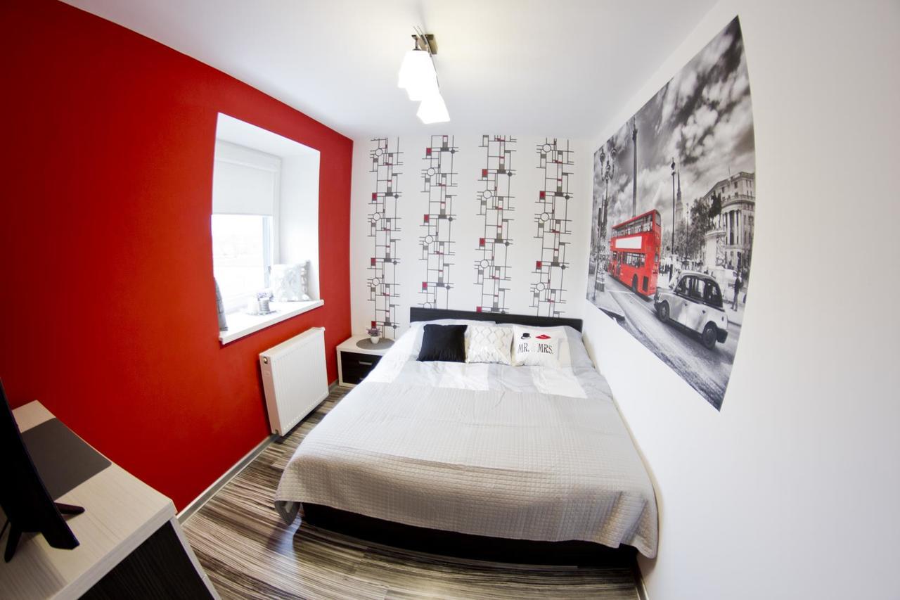 Park Apartament เชชูฟ ภายนอก รูปภาพ