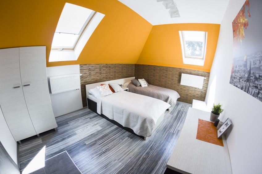 Park Apartament เชชูฟ ภายนอก รูปภาพ